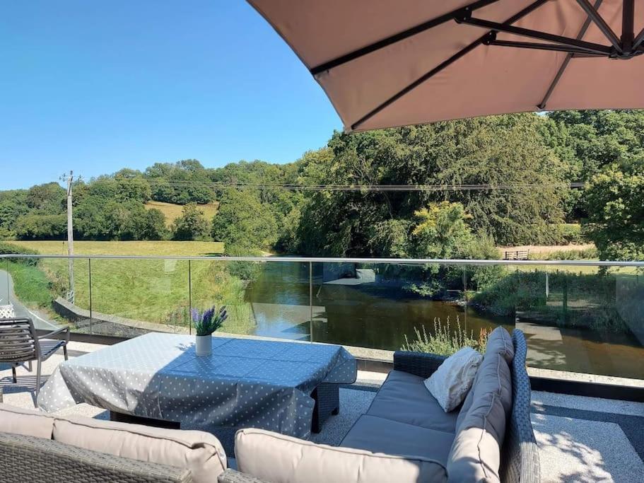 Riverside Retreat Llandysul 外观 照片