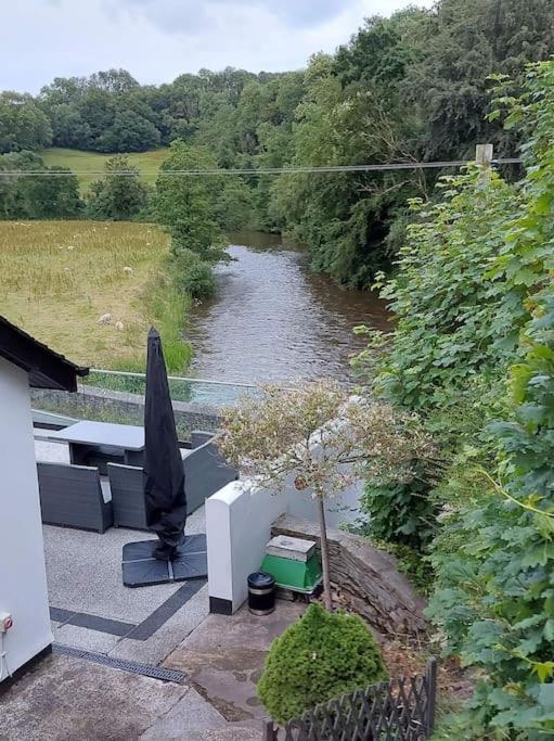 Riverside Retreat Llandysul 外观 照片