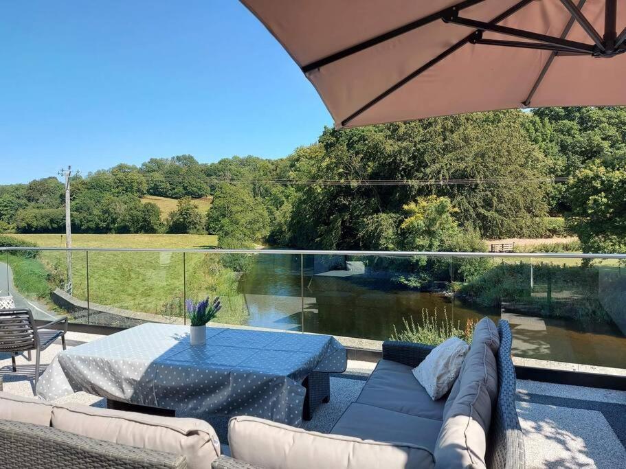 Riverside Retreat Llandysul 外观 照片